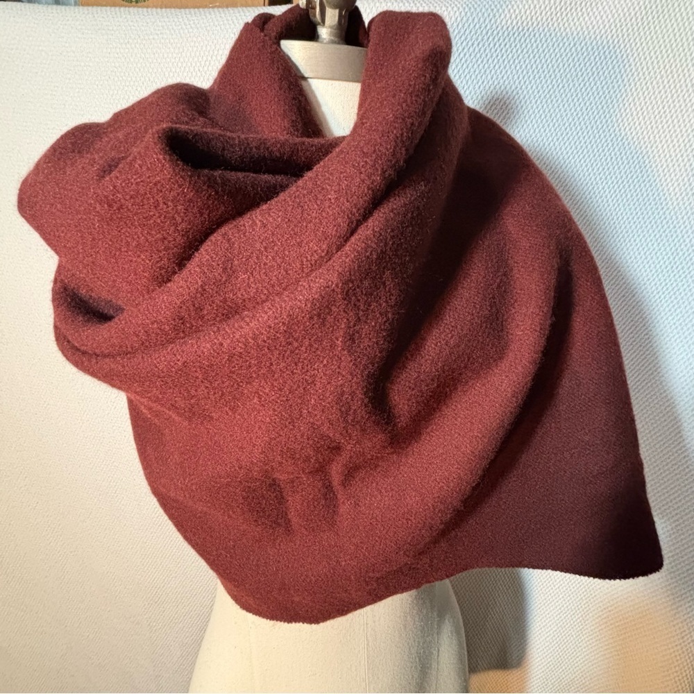 Wilfred Deep Burgundy The Classic Wool Scarf